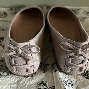 Mix No 6 women’s taupe lace Etirarien Flats